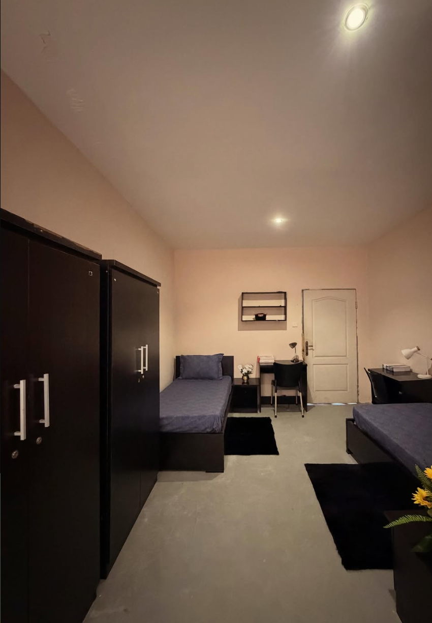 A double room at Wrace Hall & Court
